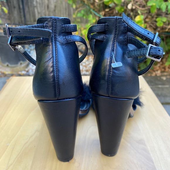 TopShop Women’s High,Double Ankle Strap Rabbit Fur Sandals, Blk/Gold, Size 6.5 - Picture 5 of 11